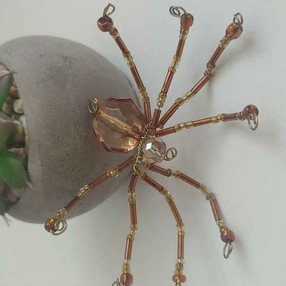 Handmade Small Copper Coloured Glass Spider - Picture 2 of 3